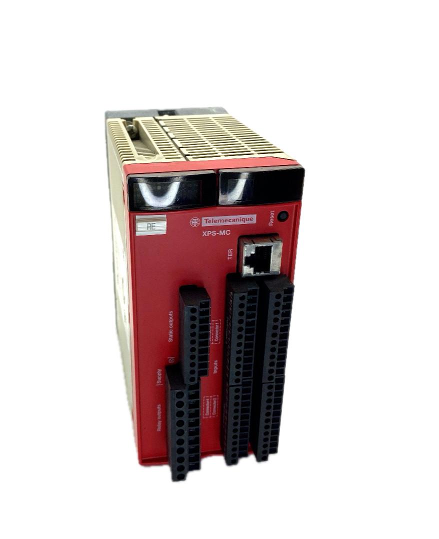 safety controller, Harmony XPS MC, 24V DC, 16 inputs, 30 LEDs signalling