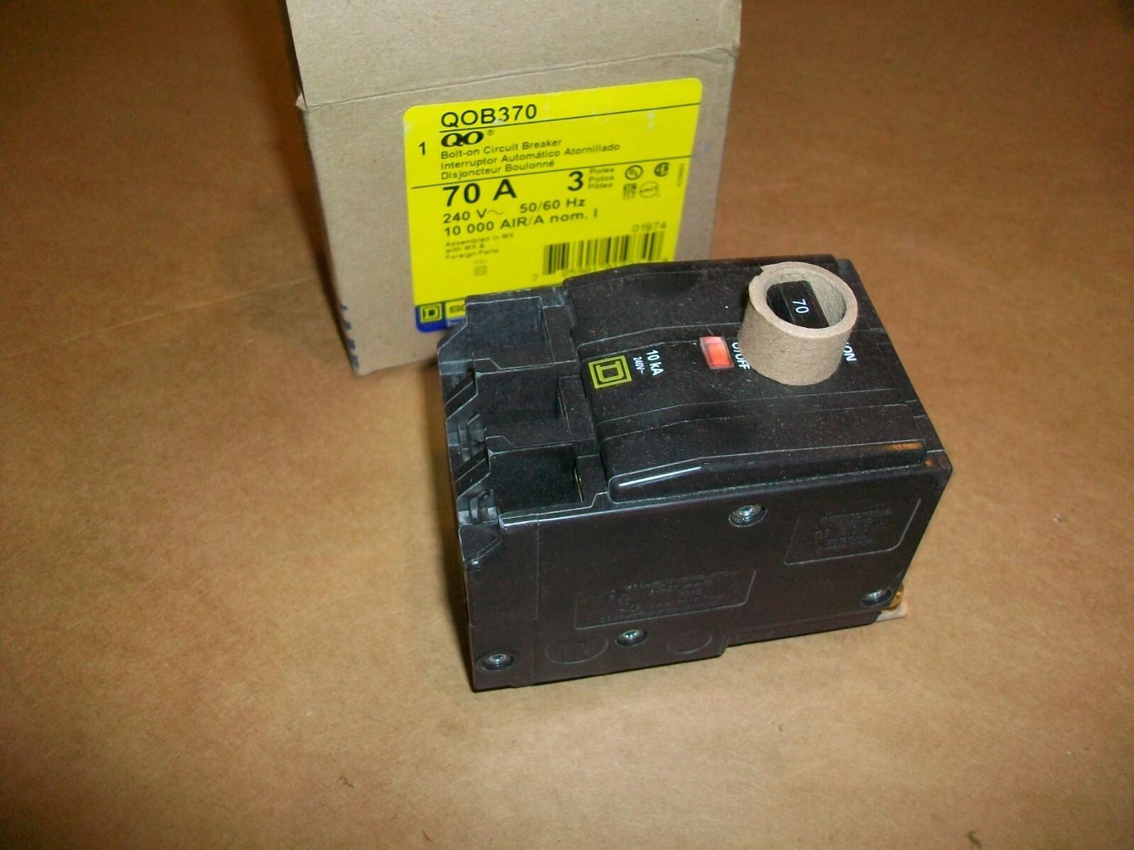 Mini circuit breaker, QO, 70A, 3 pole, 120/240VAC, 10kA, bolt on mount