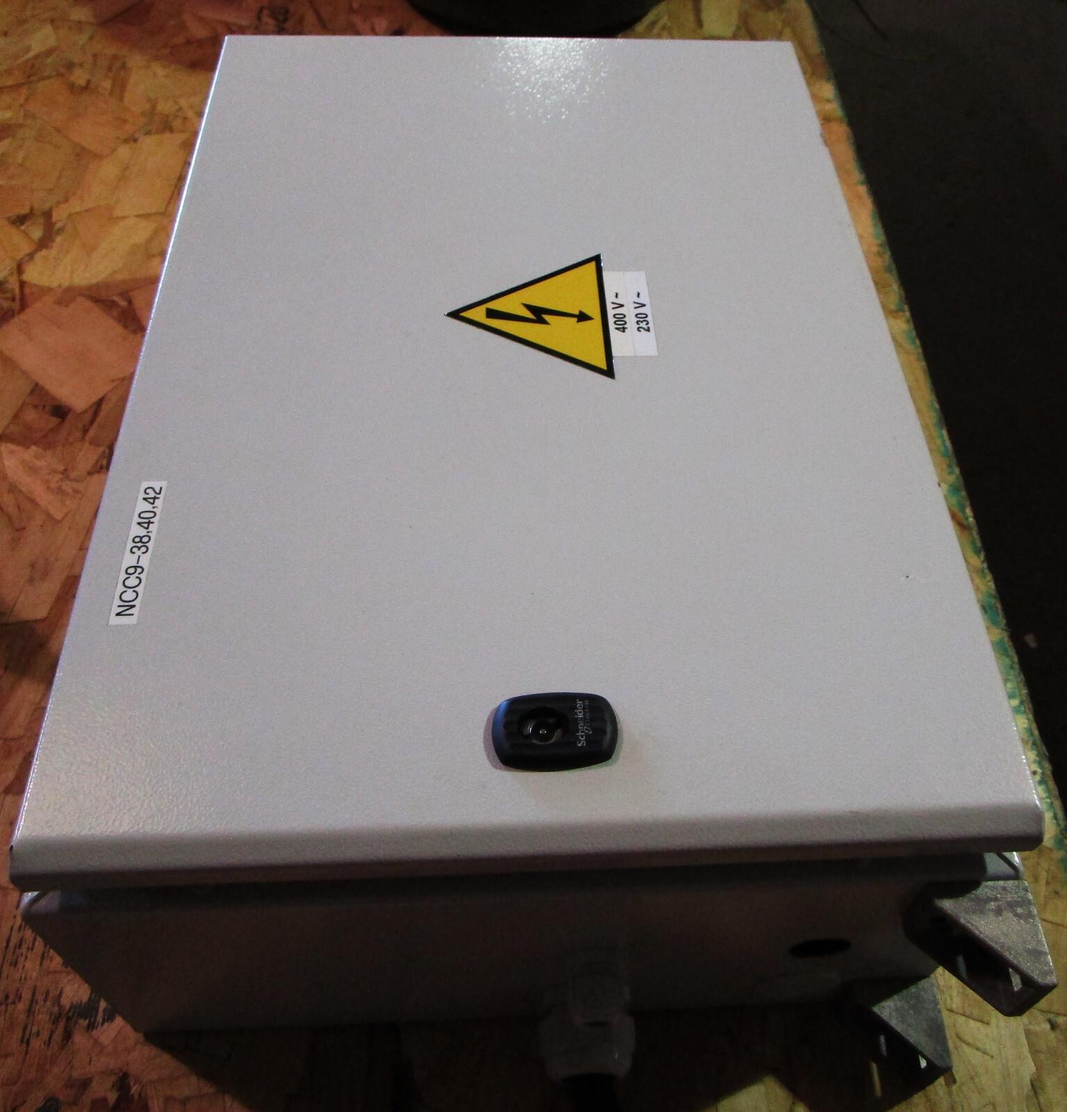 Wall mounted steel enclosure, Spacial S3D, plain door, with mounting plate, 400x600x200mm, IP66, IK10