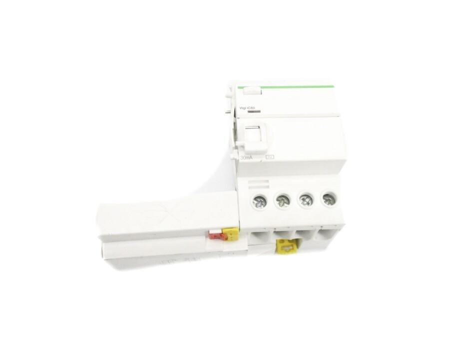 Vigi iC60 - Earth Leakage Add-on Block - 4P - 25A - 30mA - AC Type