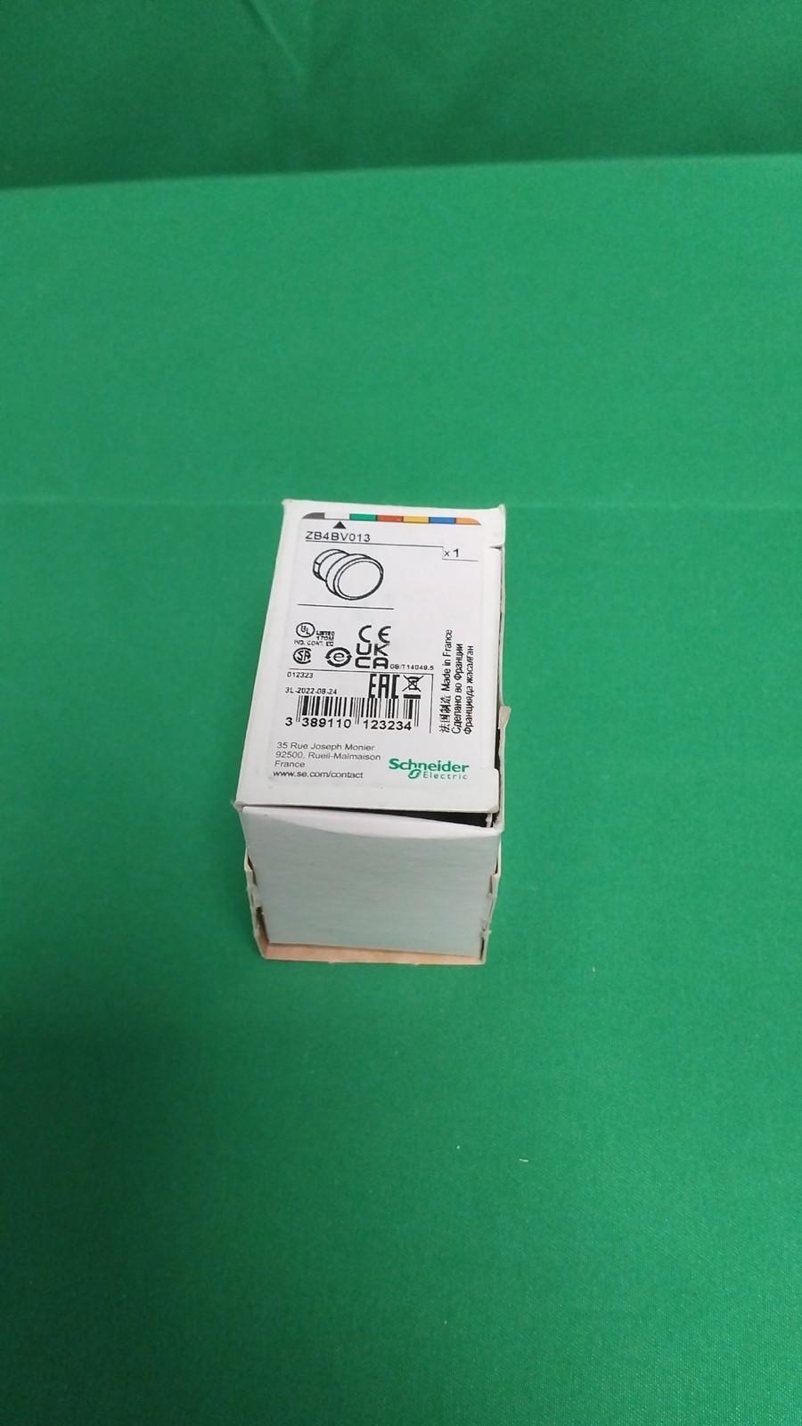Head for pilot light, Harmony XB4, metal, white, 22mm, universal LED, plain lens