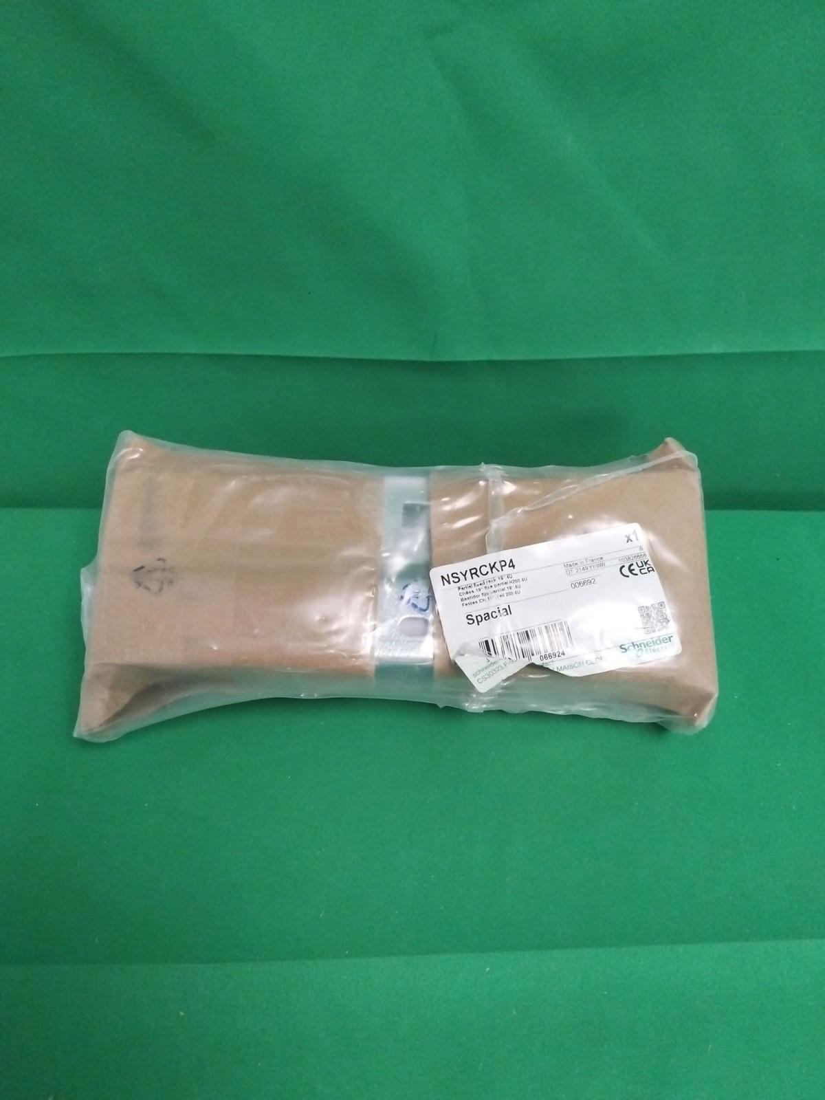 Spacial SF/SM partial 19" fixed rack - 200 mm
