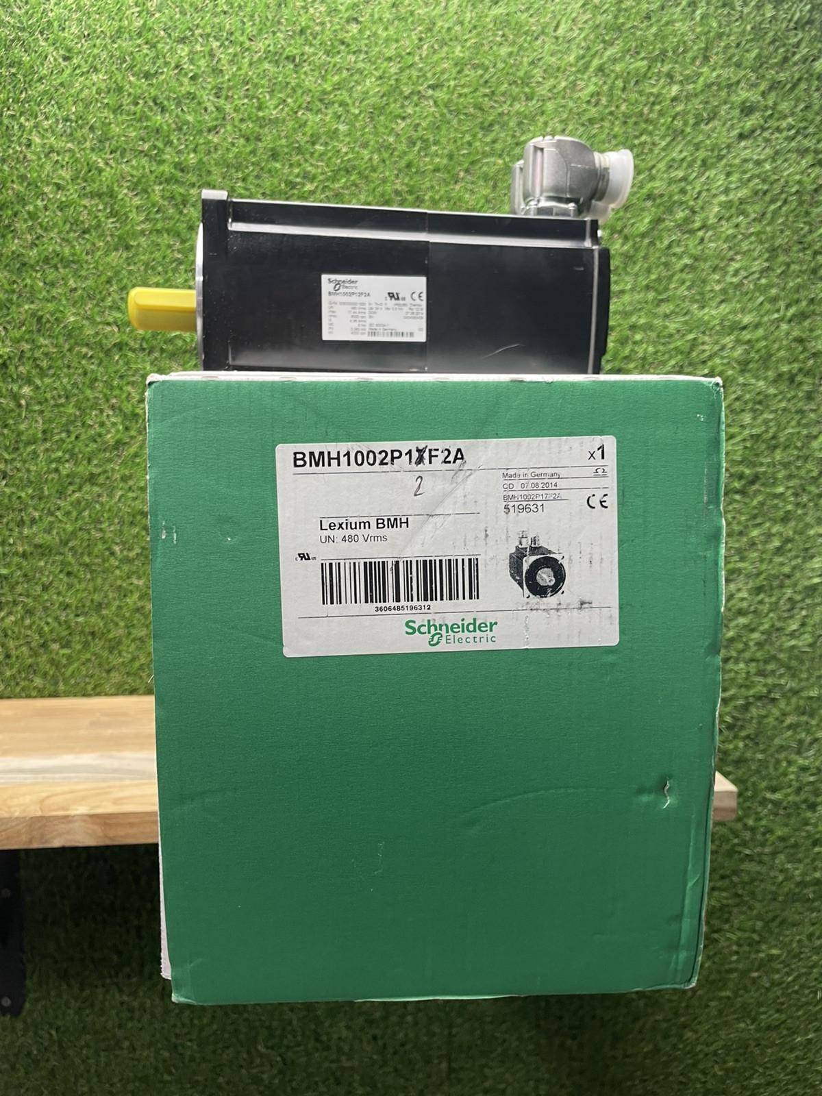 servo motor BMH, Lexium 32, 6.2Nm, 6000rpm, keyed shaft, with brake, IP54, 128 multiturn encoder