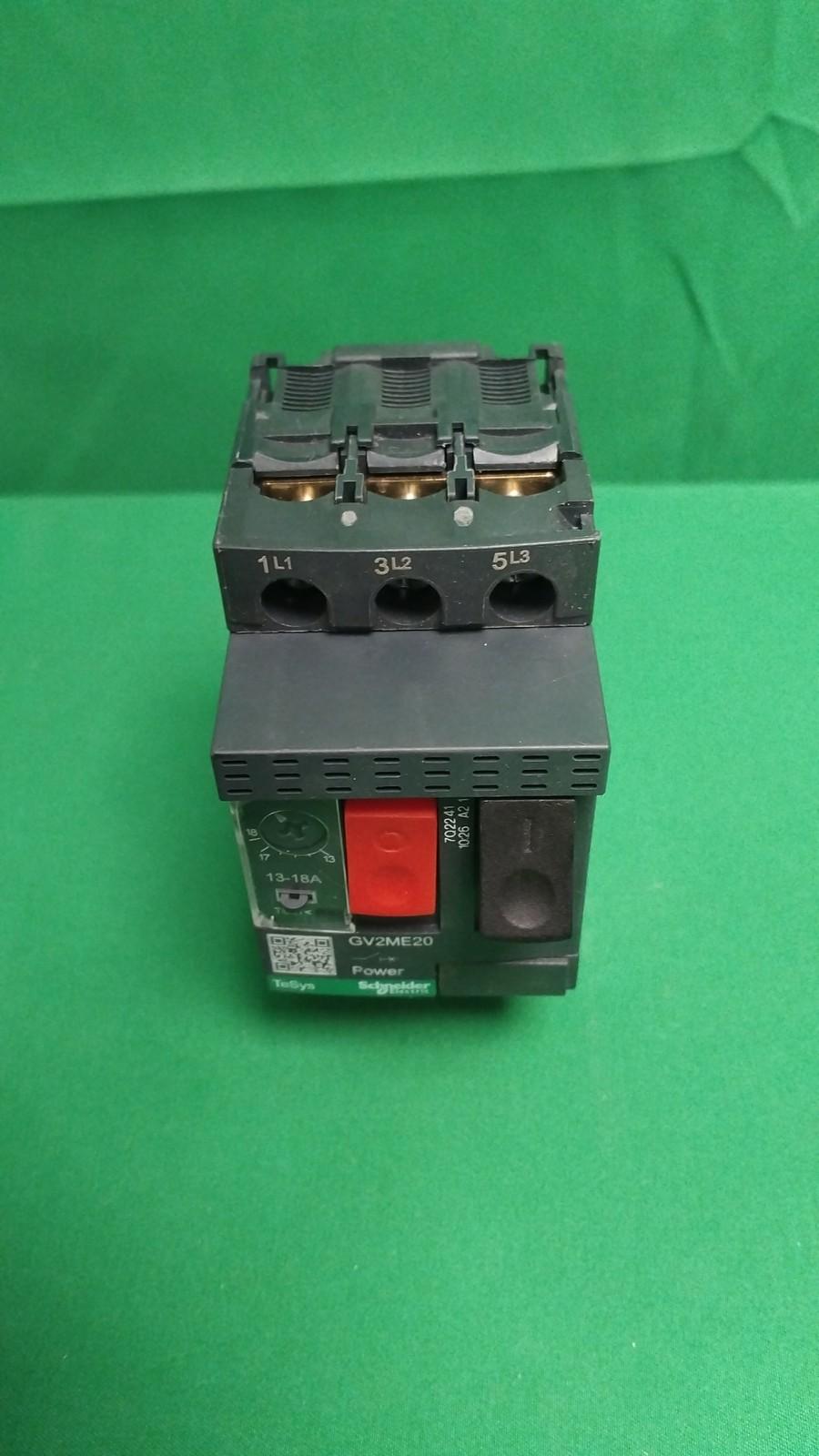 TeSys Deca Manual Starter and Protector, thermal magnetic circuit protector, push buttons, 13 to 18 A, screw clamp
