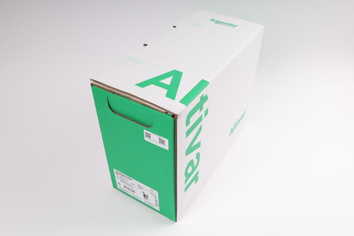 variable speed drive, Altivar Process ATV900, ATV930, 2.2kW, 400 to 480V, with braking unit, IP21