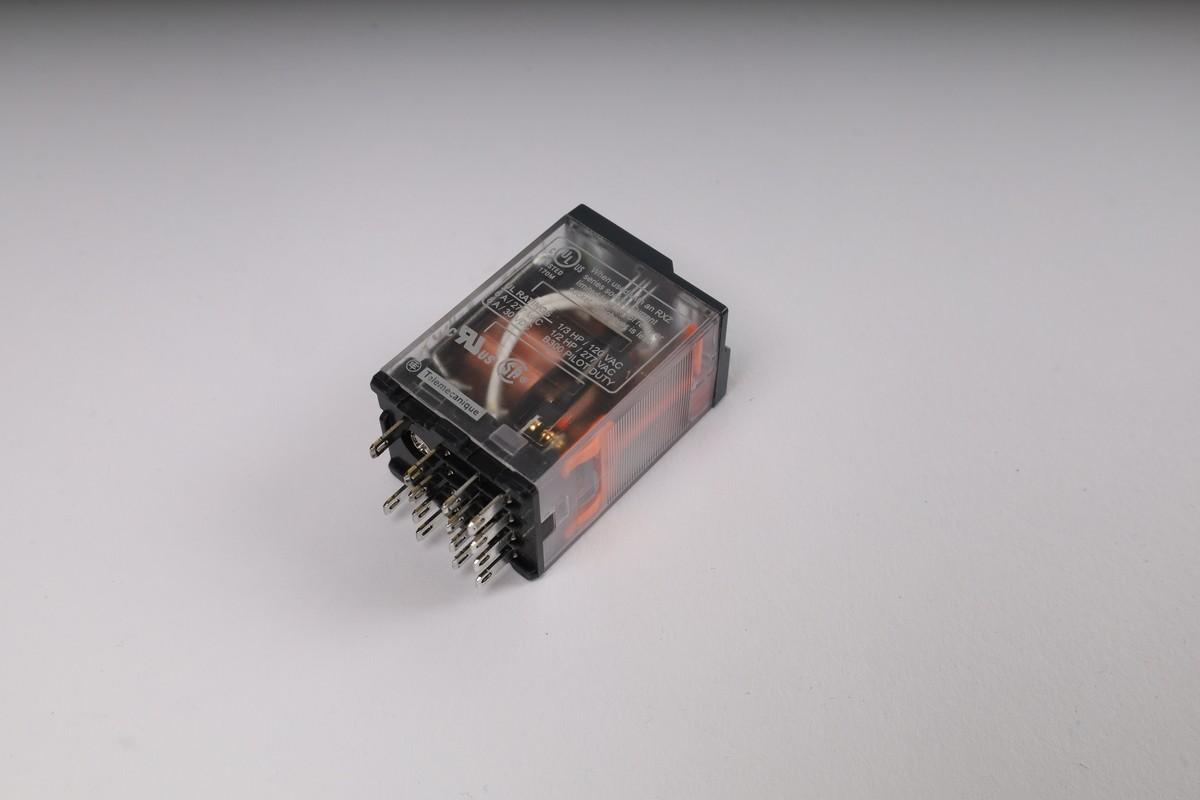 Zelio, RXM, miniature plugin relay, 4 C/O, 6 A, 120 VAC, with LED