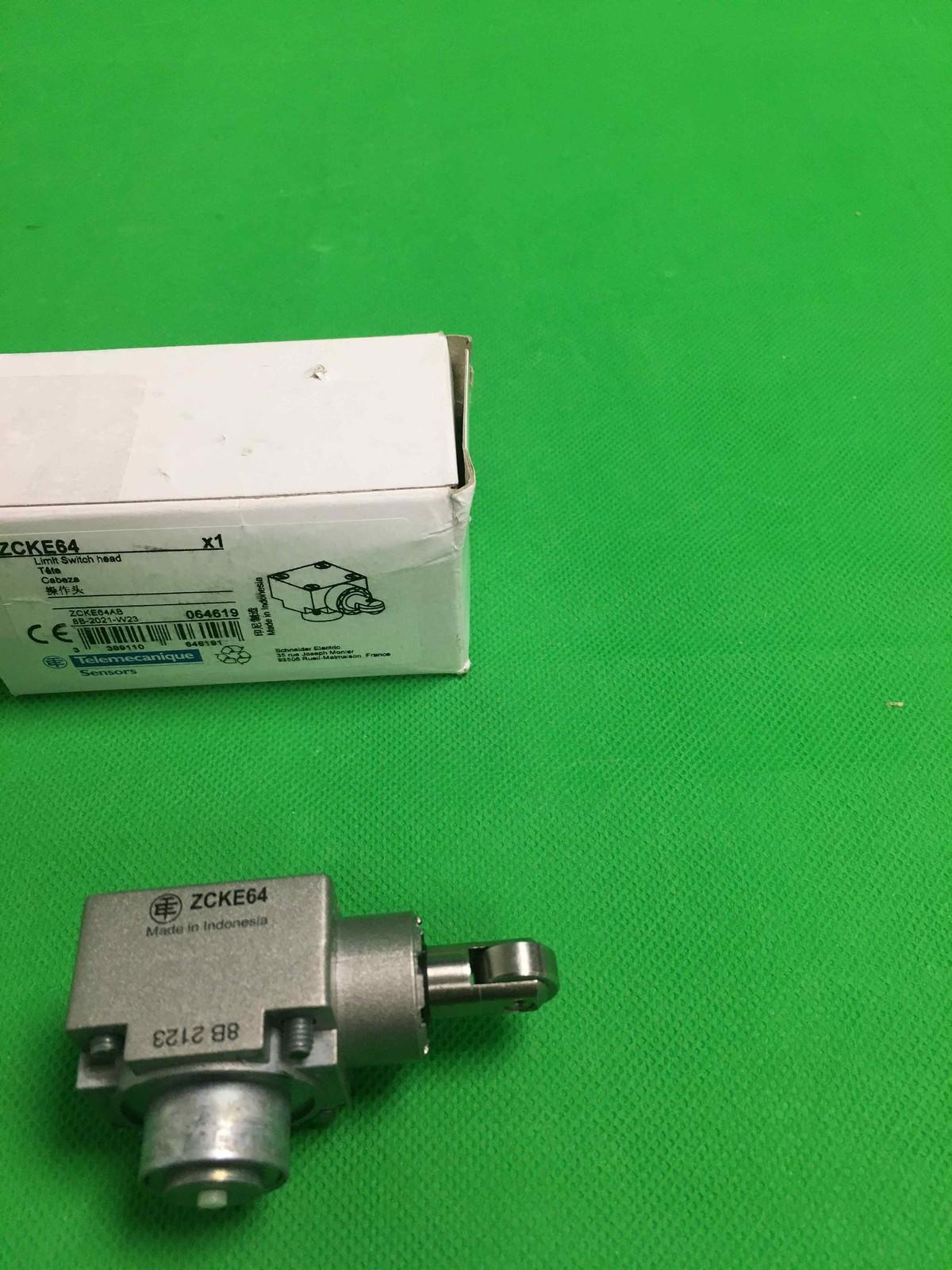 Limit switch head, Limit switches XC Standard, ZCKE, metal side plunger with horizontal roller