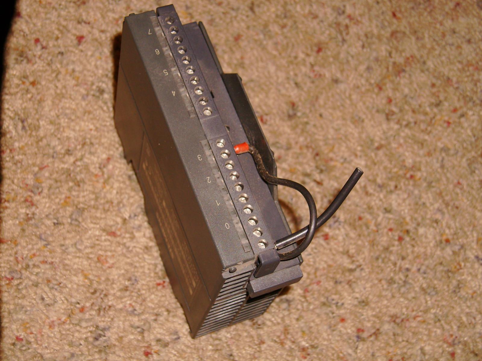 6ES7 321-1FF01-0AA0​ MODULE D'ENTRÉE NUMÉRIQUE