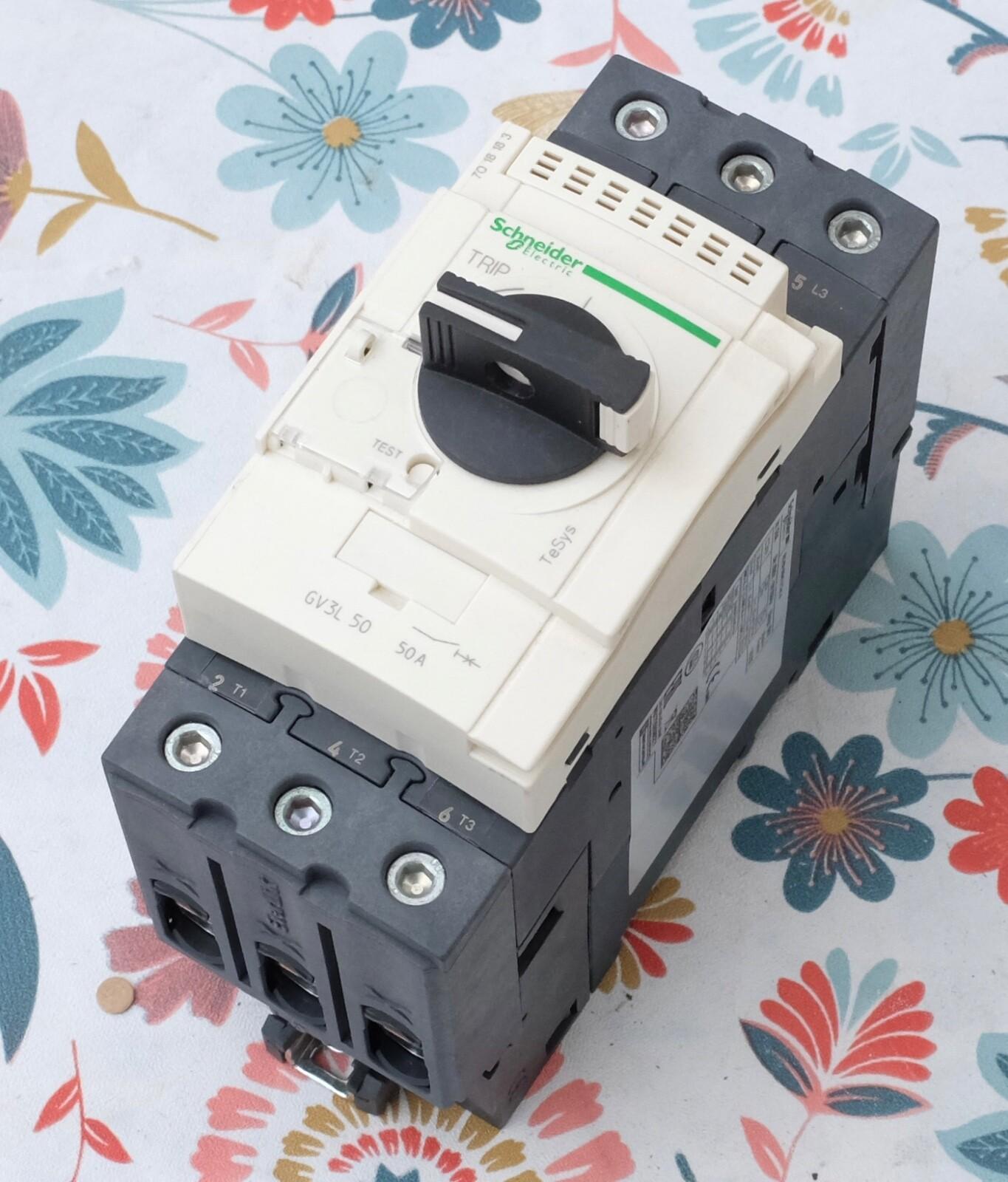 TeSys Deca Manual Starter and Protector, magnetic circuit protector, rotary handle, 50 A, EverLink BTR connectors