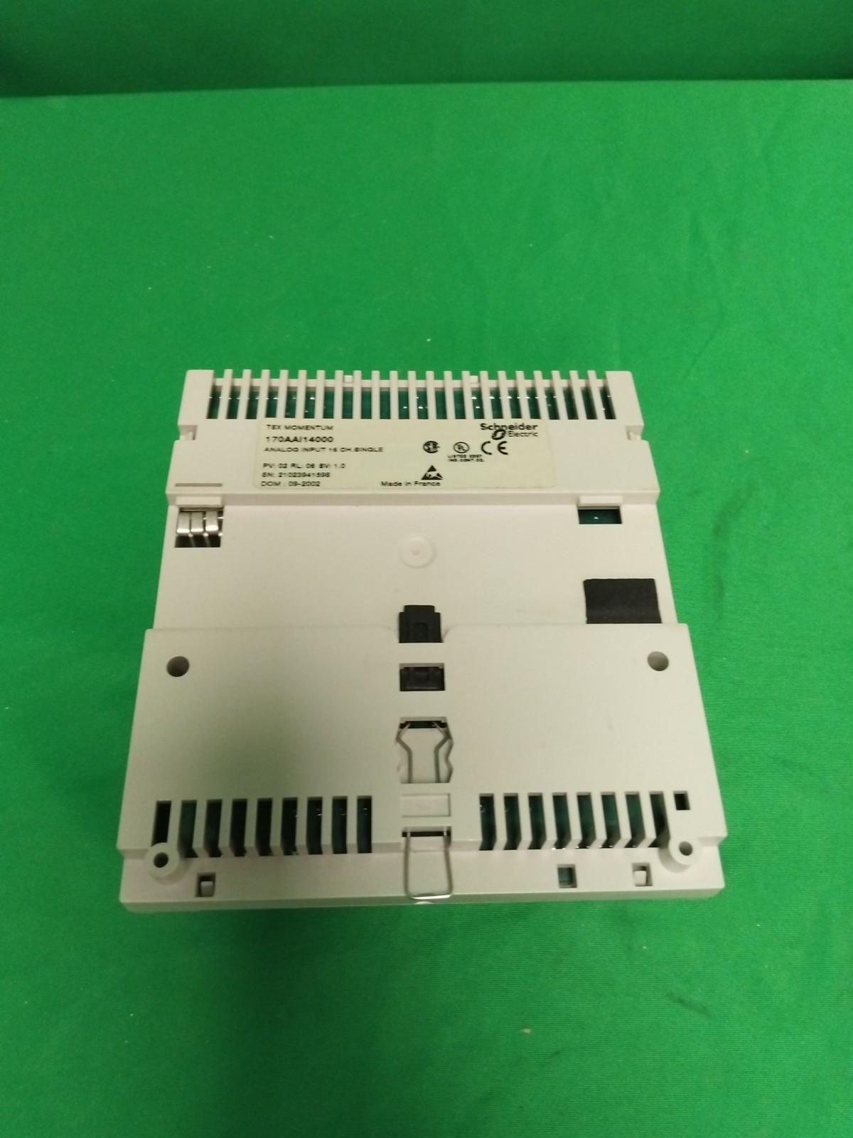 distributed analog input Modicon Momentum - 16 Input