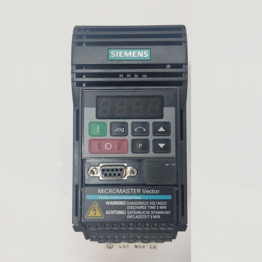 VECTEUR MICROMASTER 6SE3214-0DA40 6SE3 214-0DA40