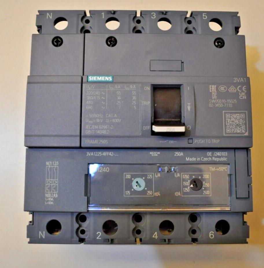 BRKR 3VA12 4P 250A 36KA ATAM 50NTRL NUT