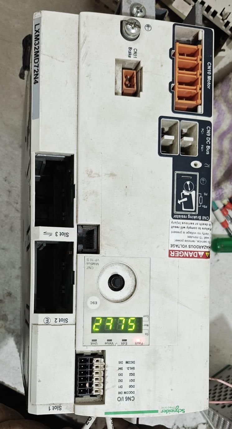 motion servo drive, Lexium 32, 72A, three phase, supply voltage 208 to 480V, 7kW