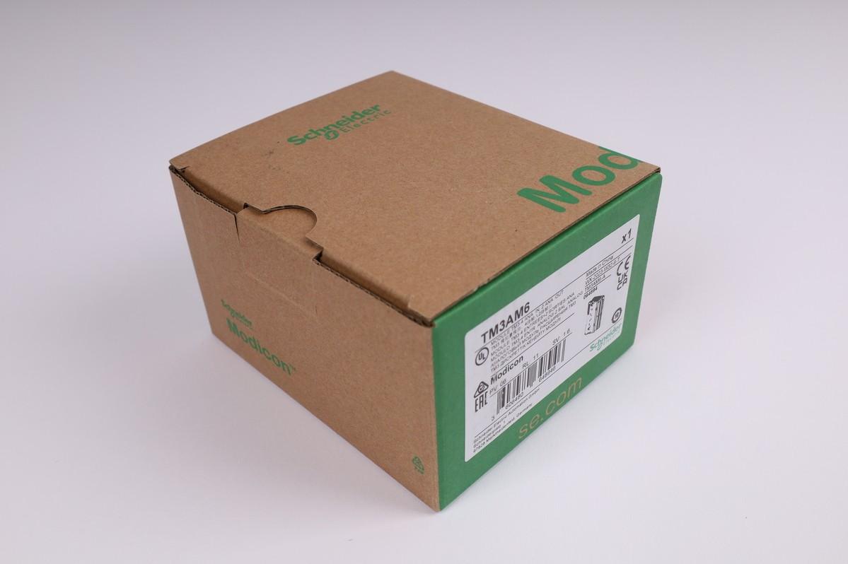 IO analog module, Modicon TM3, 4 inputs, 2 output, screw, 24V DC