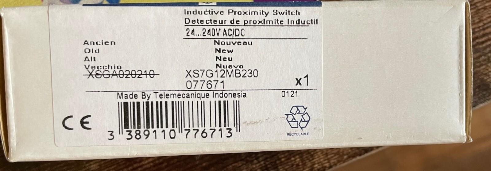 Inductive proximity sensors XS, inductive sensor XS7 12x40x26, plastic, Sn2mm, 24...240VAC/DC, cable 2 m