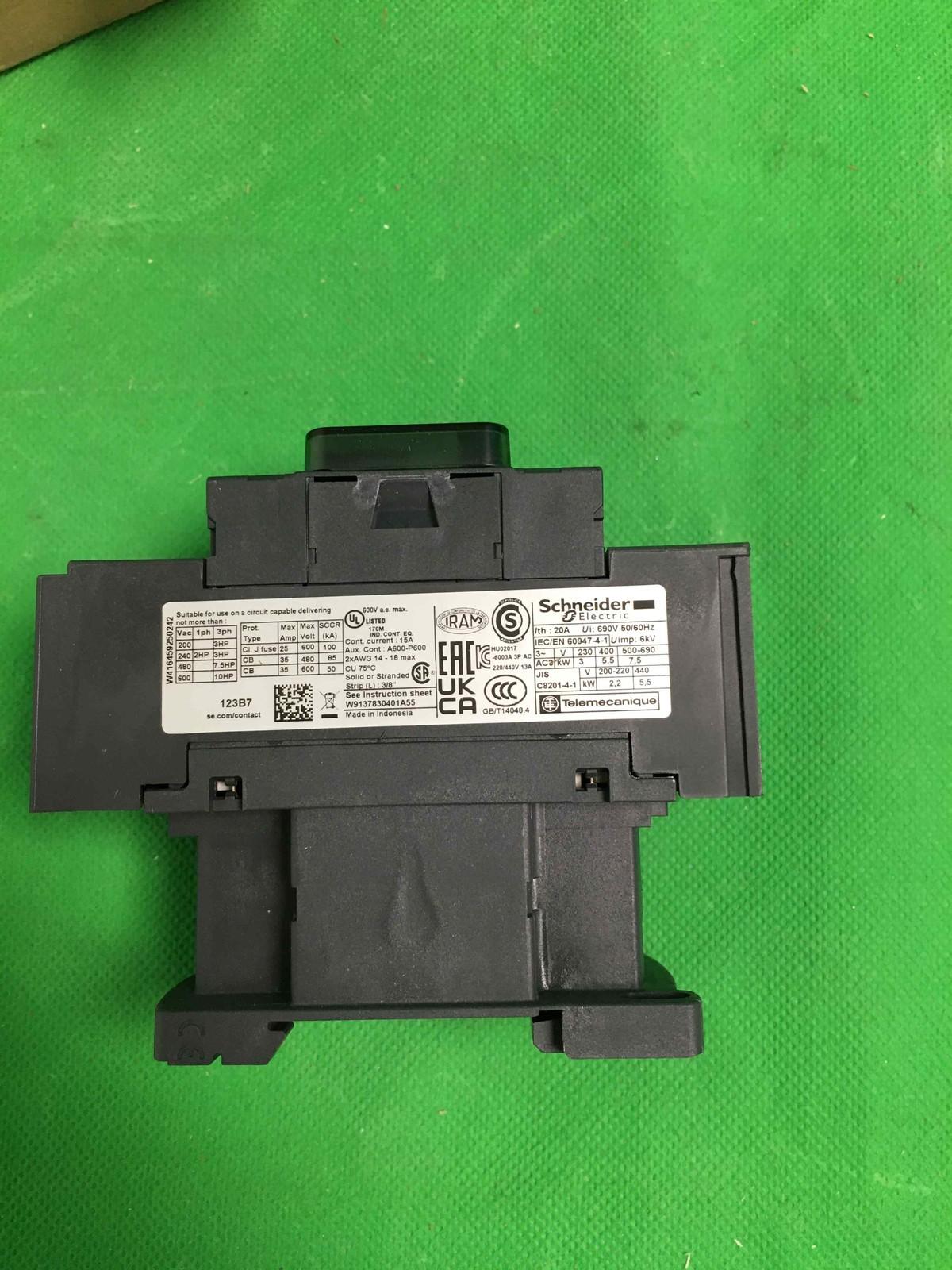 IEC contactor, TeSys Deca, nonreversing, 12A, 7.5HP at 480VAC, 3 phase, 3 pole, 3 NO, 24VAC 50/60Hz coil, open style