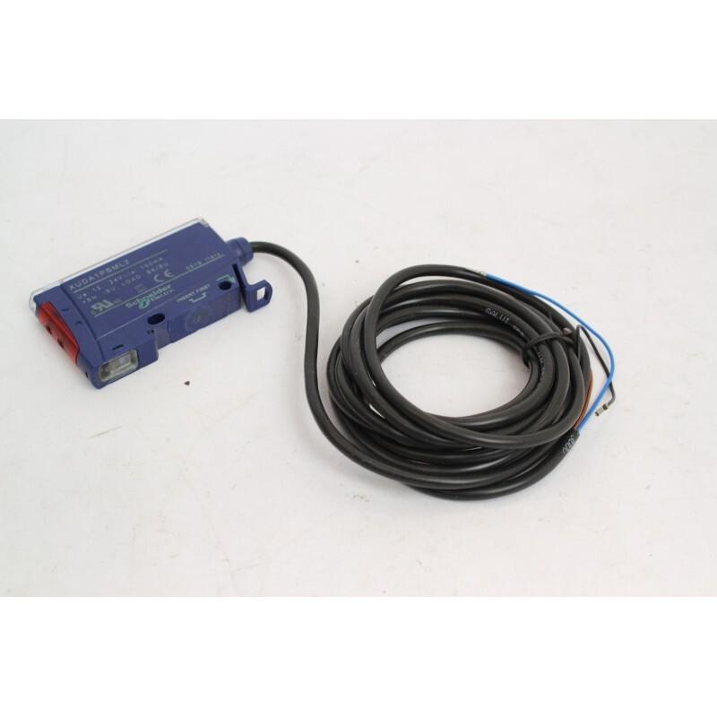 Photoelectric sensors XU, XUD, precabled, PVC, PNP, discrete solid state