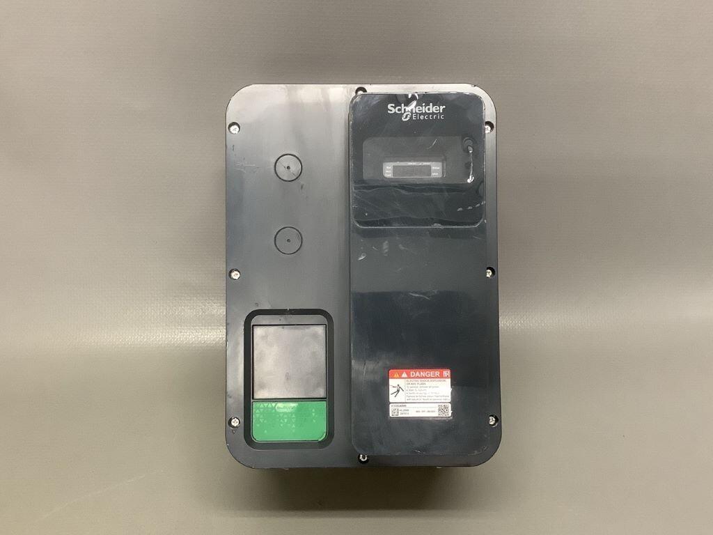 variable speed drive, Altivar Machine ATV320, 4kW, 380 to 500V, 3 phases, enclosed