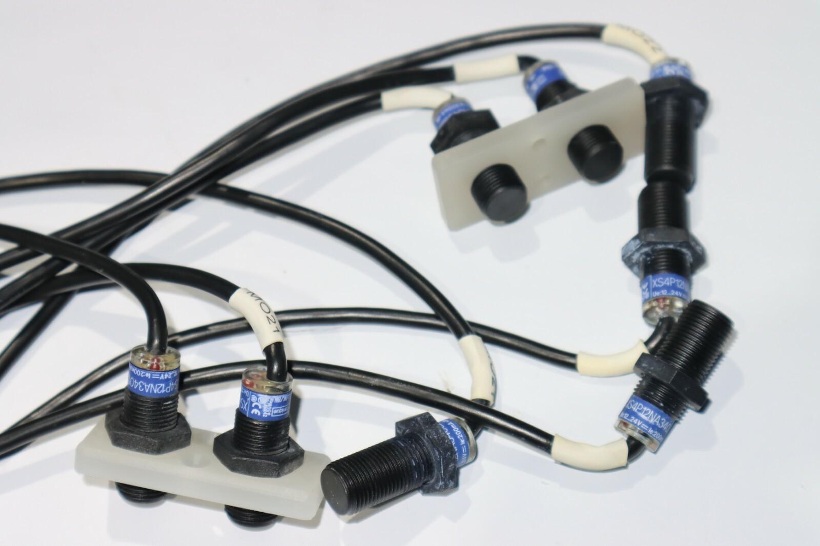 Inductive proximity sensors XS, inductive sensor XS4 M12, L35mm, PPS, Sn4mm, 12...24 VDC, cable 2 m