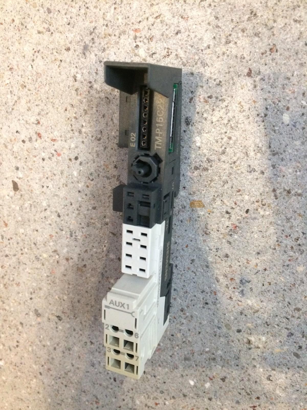 Simatic S7 6ES7 193- 4CE10- 0AA0 Socket pour modules enfichables