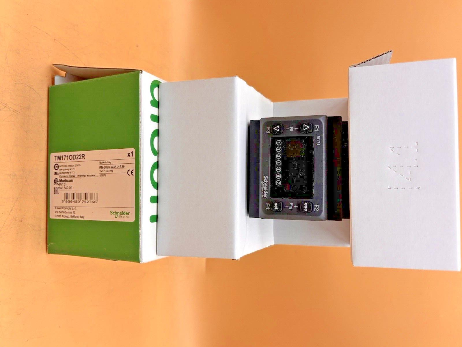Modicon M171 Optimized Display 22 I/Os,
