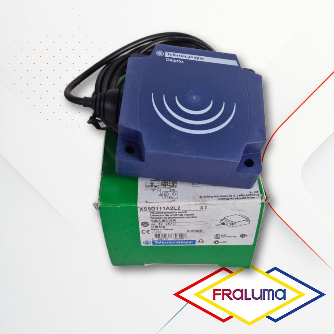 Inductive proximity sensors XS, inductive sensor XS9 80x80x26, PBT, Sn40mm, 24 VDC, cable 2 m
