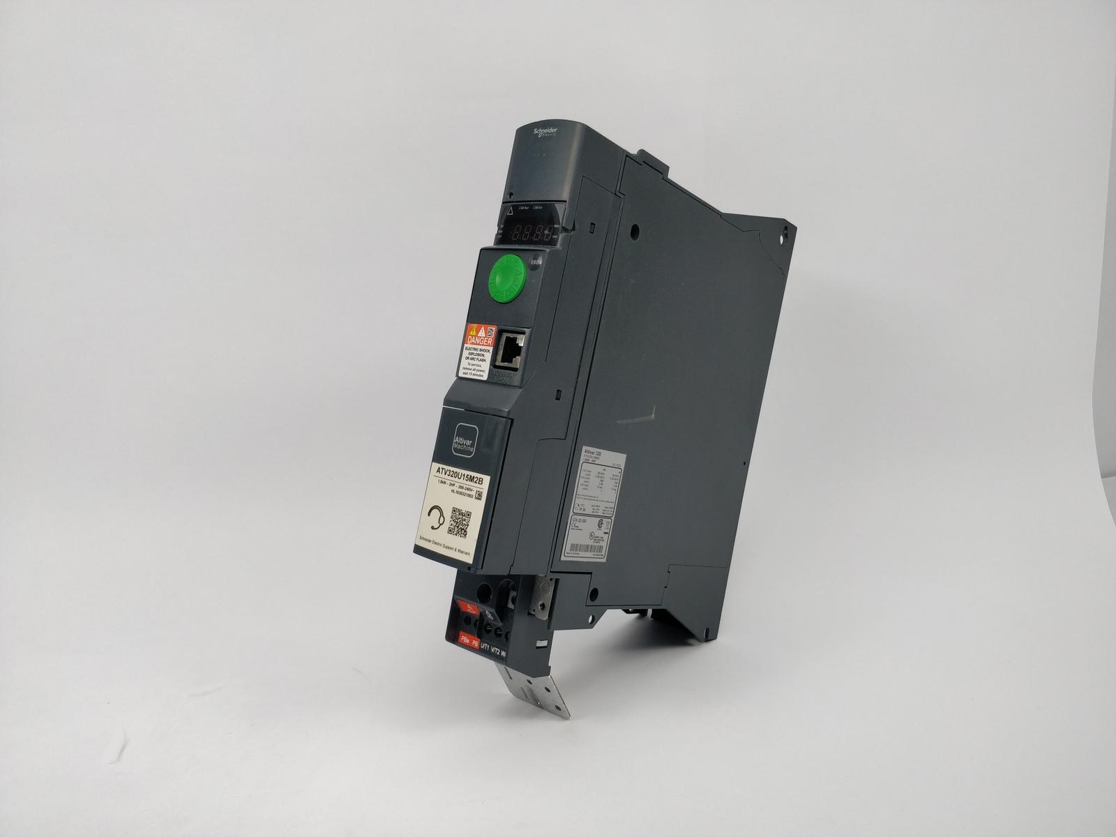 variable speed drive, Altivar Machine ATV320, 1.5kW, 200 to 240V, 1 phase, book