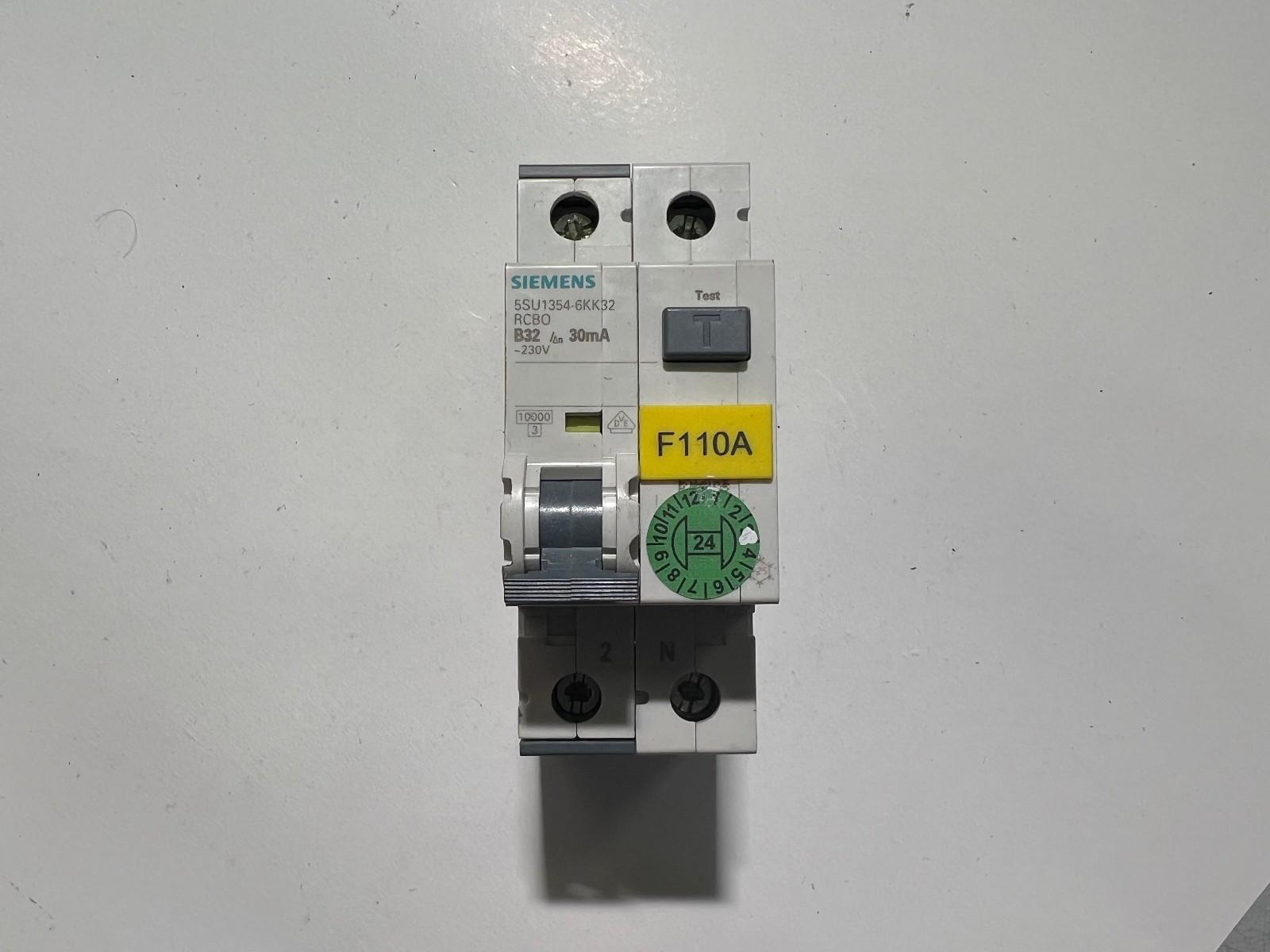 FI/LS PROTECTOR TYPE A, IFN 30MA, 32A, 10KA