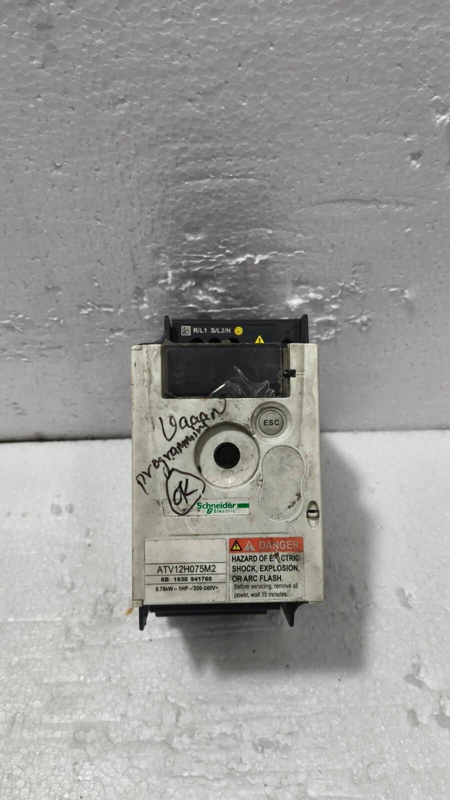 variable speed drive, Altivar 12, 0.75kW, 1hp, 200 to 240V, 1 phase, with heat sink