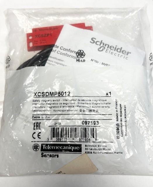 Coded magnetic switch, Telemecanique Safety switches XCS, XCSDMP, 1 NC + 2 NO, 1 NO staggered, 2 m