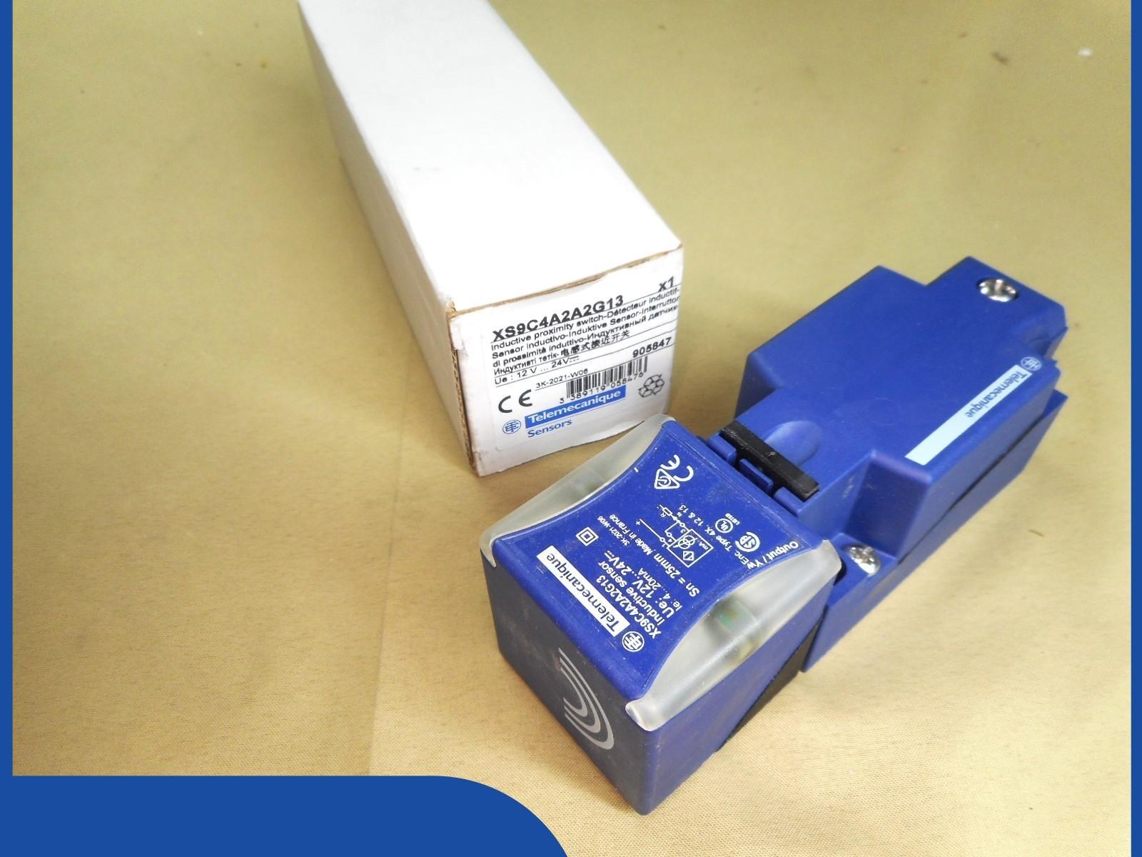 Inductive proximity sensors XS, inductive sensor XS9 40x40x117, PBT, Sn25 mm, 12...24 VDC, terminals