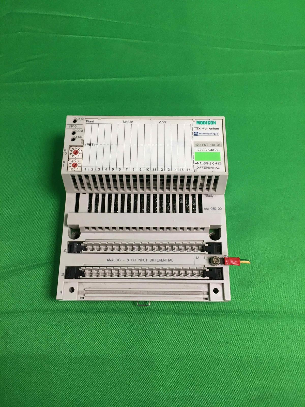 distributed analog input Modicon Momentum - 8 Input