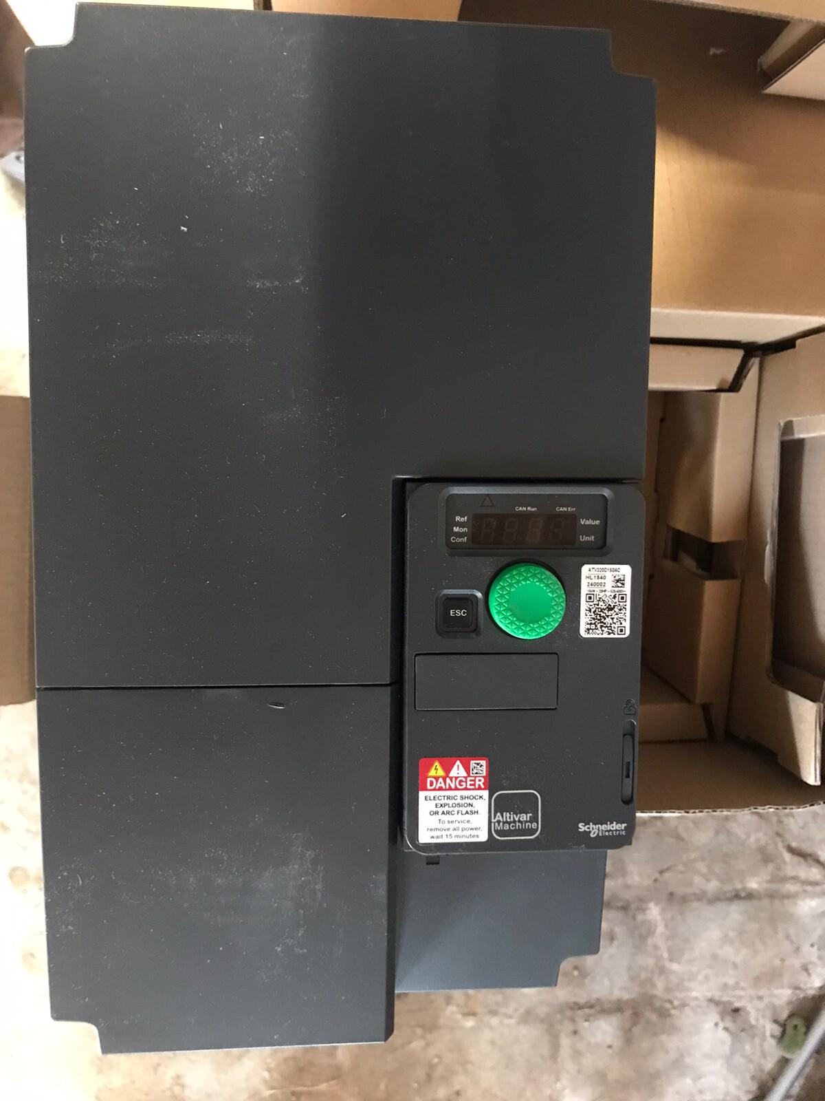 variable speed drive, Altivar Machine ATV320, 15kW, 525 to 600V, 3 phases, compact
