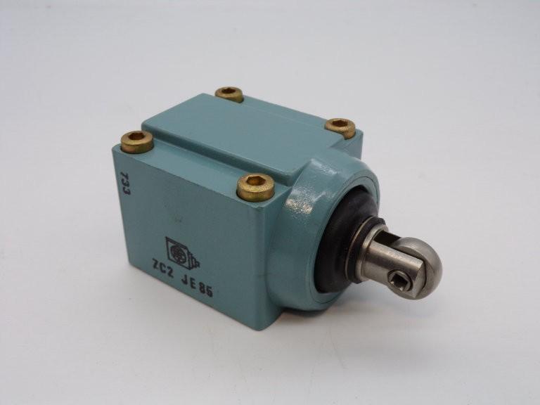 Limit switch head, Limit switches XC Standard, ZC2J, side steel roller plunger vertical