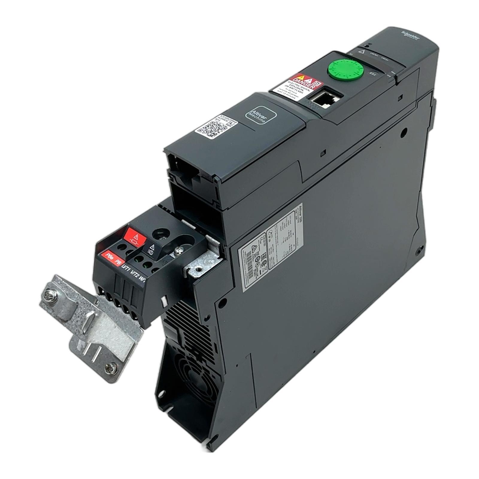 variable speed drive, Altivar Machine ATV320, 3kW, 380 to 500V, 3 phases, book