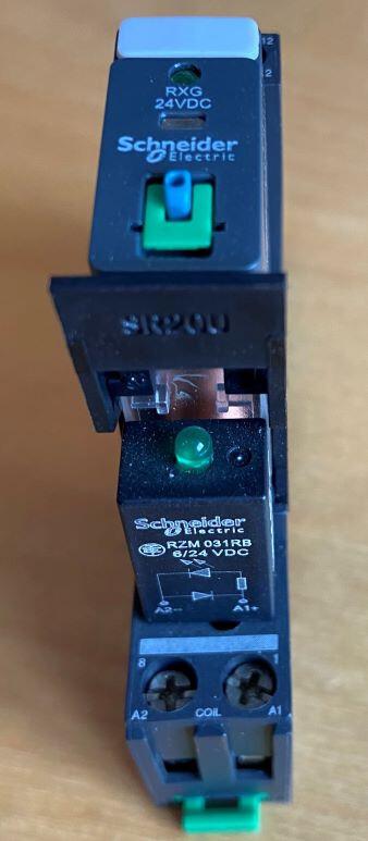 interface plug in relay, Harmony Electromechanical Relays, 5A, 2CO, with LED, lockable test but to n, 24V DC