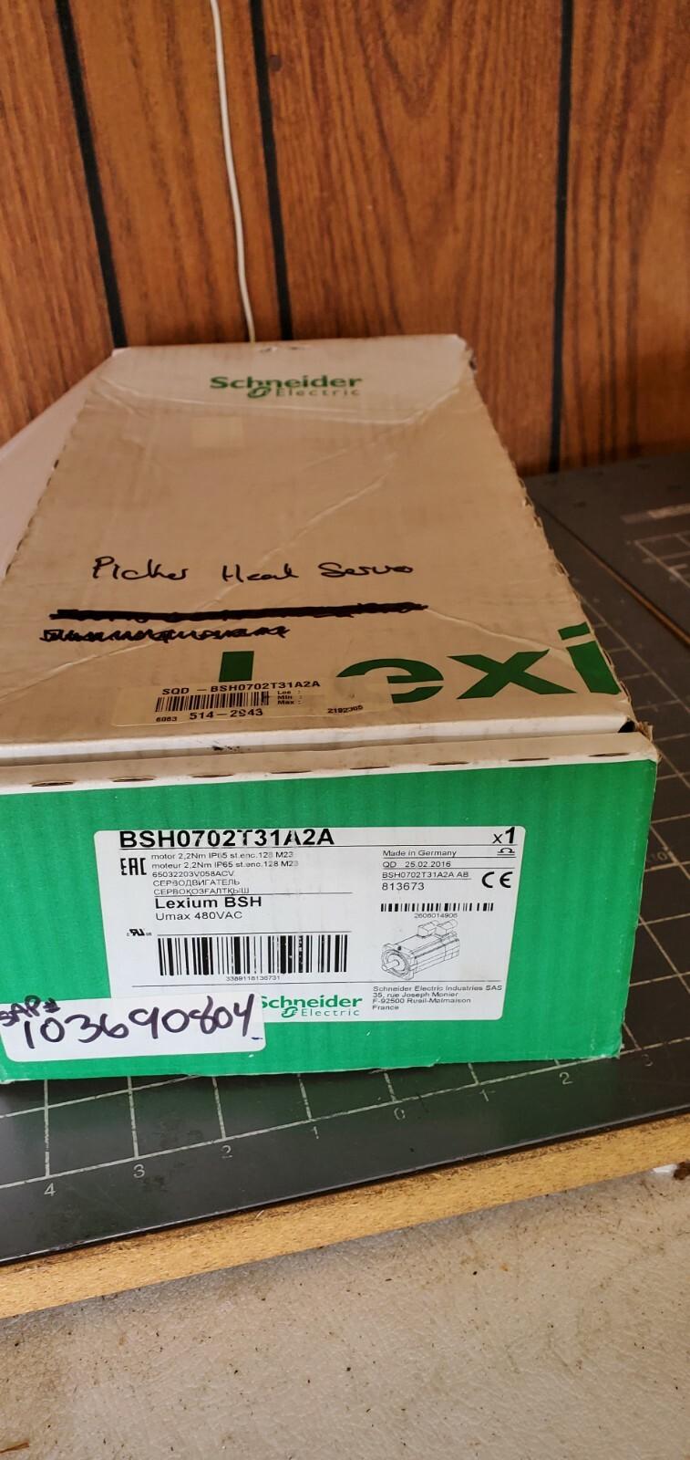 AC servo motor BSH, Lexium 05, 2.12N.m, 6000rpm, keyed shaft, without brake, IP65