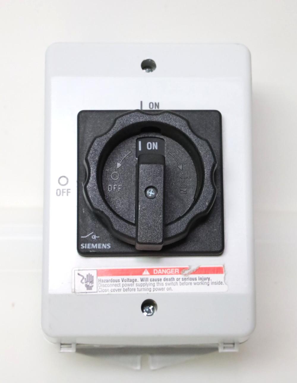 DISC SW 16A N4X SCW ROT HDL BLK 3P AUX