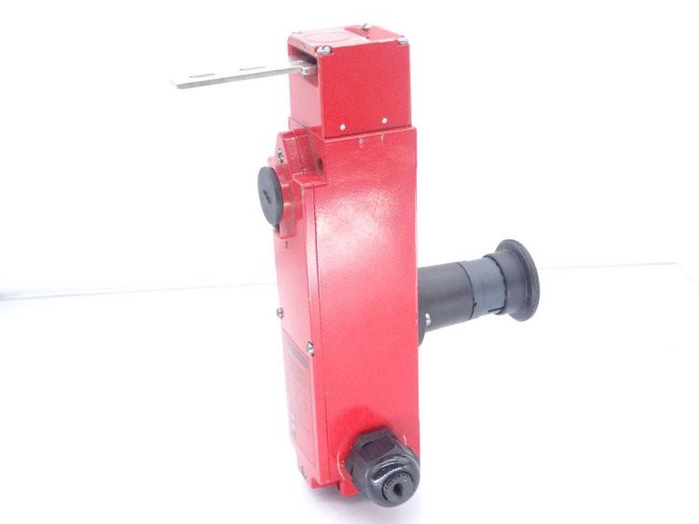 Safety switch, Telemecanique Safety switches XCS, metal XCSLF, 4NC+2 NO, slow break, 3 entries tapped 1/2" NPT 24 V