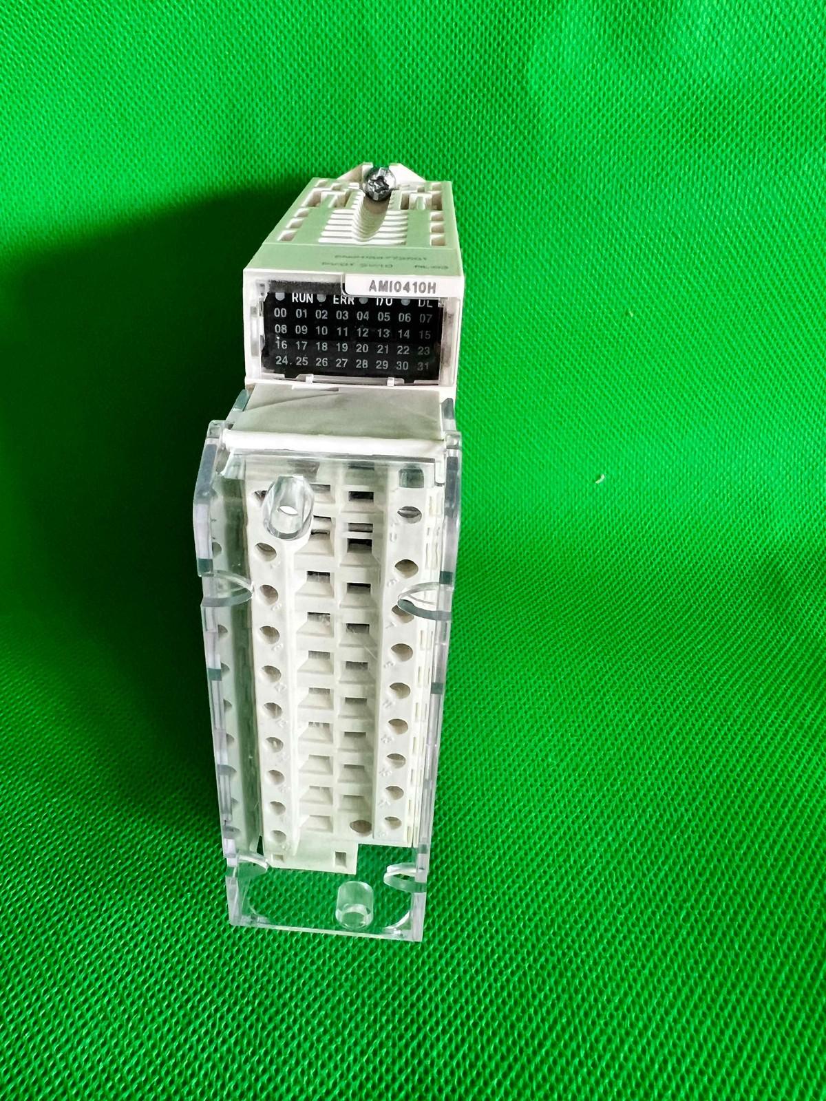 analog isolated high level input module, Modicon X80, 4 I, 0 to 20mA, 4 to 20mA, 10V positive or negative, severe environment