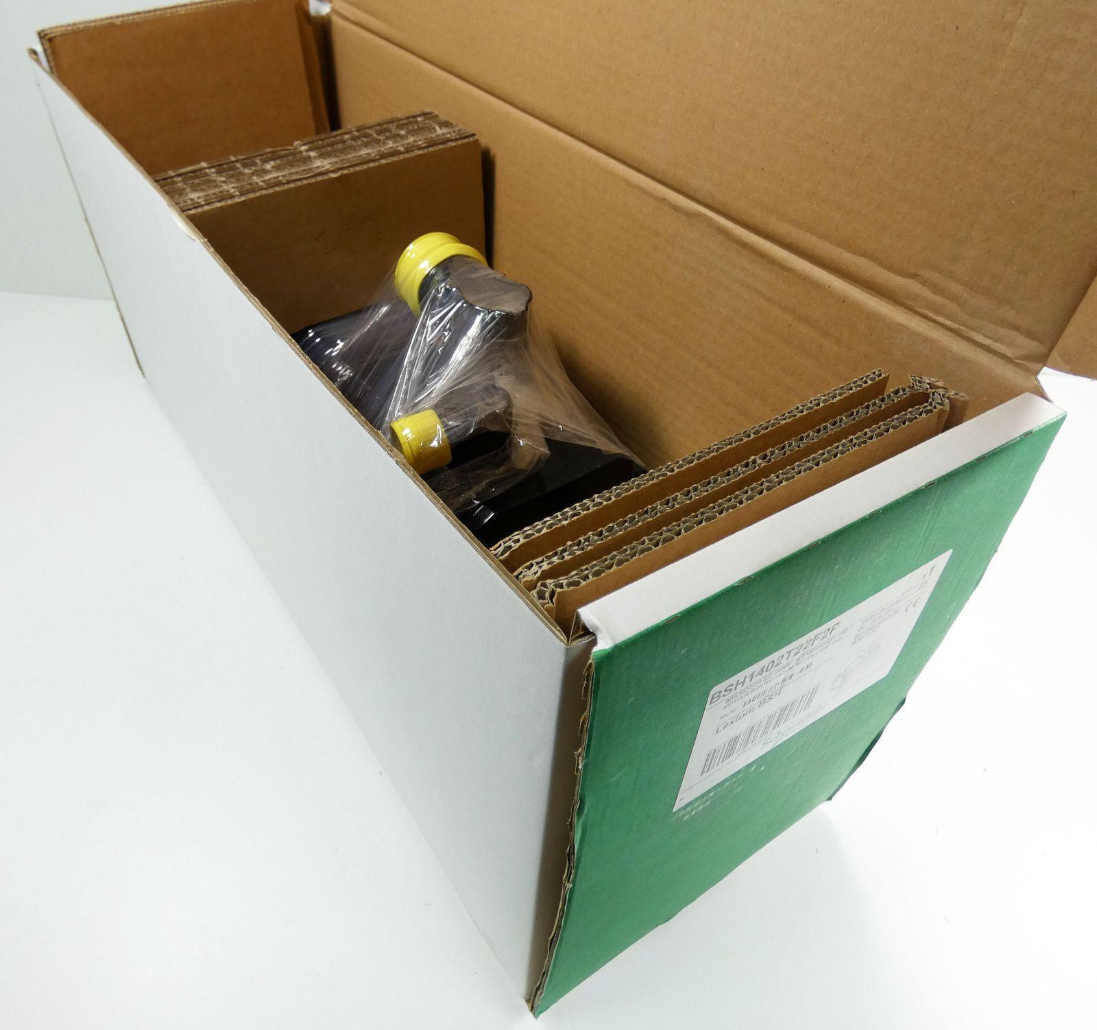 AC servo motor BSH, Lexium 32, 14.4N.m, 3000rpm, untapped shaft, with brake, IP65
