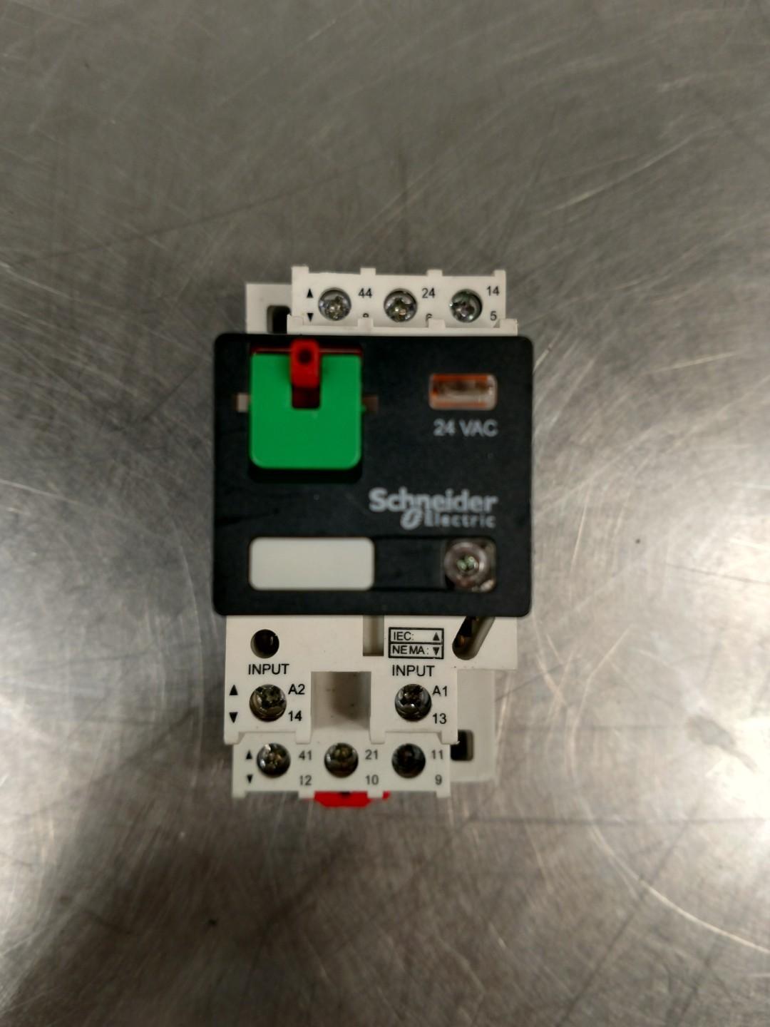 Power Relay, General Purpose Relays, 3PDT, LED clear cover, lock push button, faston terminals, 15A, 24V DC, 3NO + 3NC
