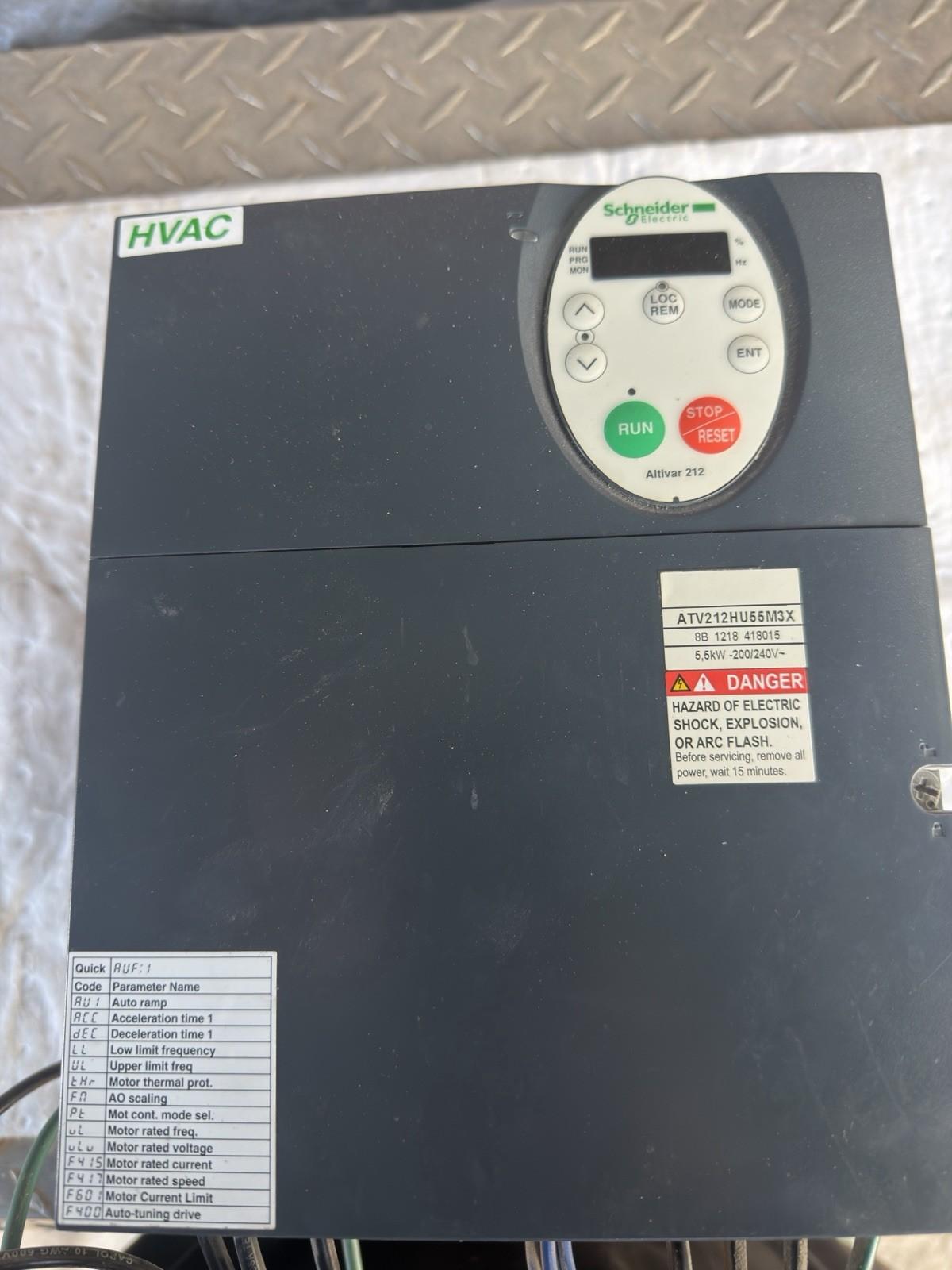 variable speed drive ATV212 - 5.5kW - 7.5hp - 240V - 3ph - wo EMC - IP21