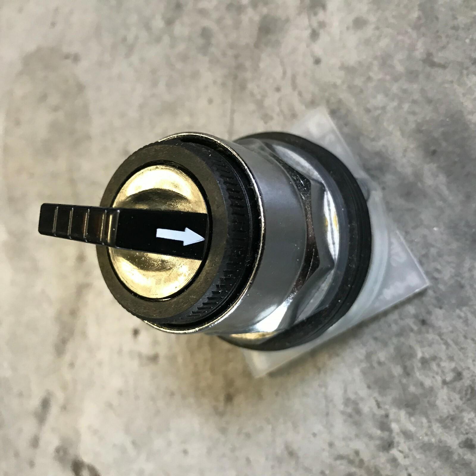 30mm Push Button, Type K, selector switch, 2 position, black knob