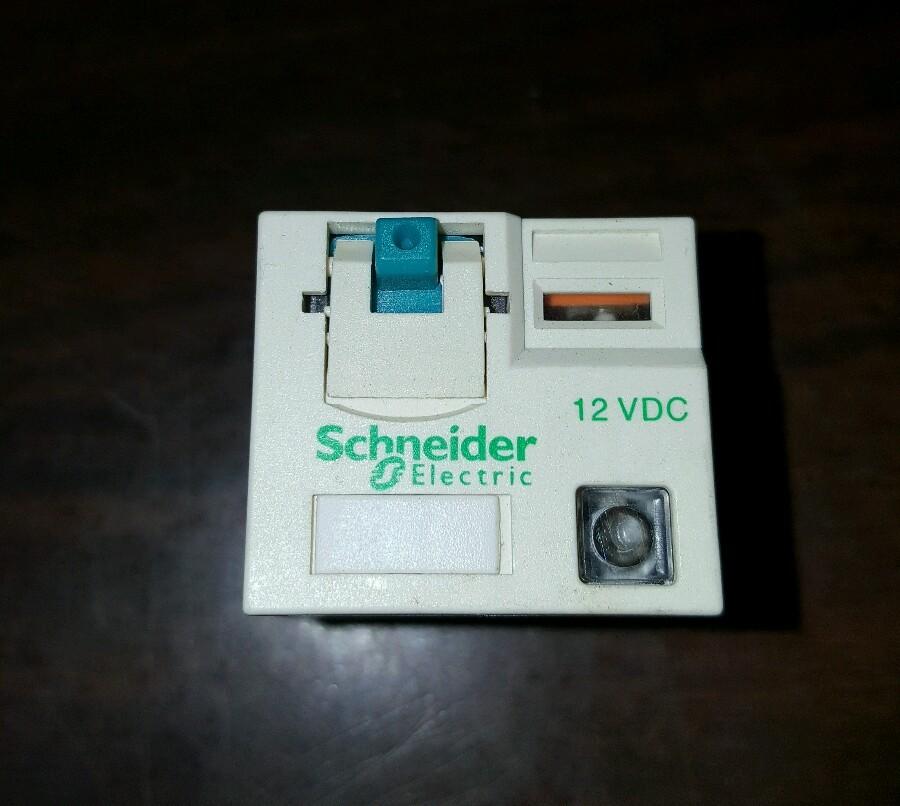 plug-in relay, Harmony electromechanical relays, 15A, 3CO, with LED, lockable test button, 12V DC