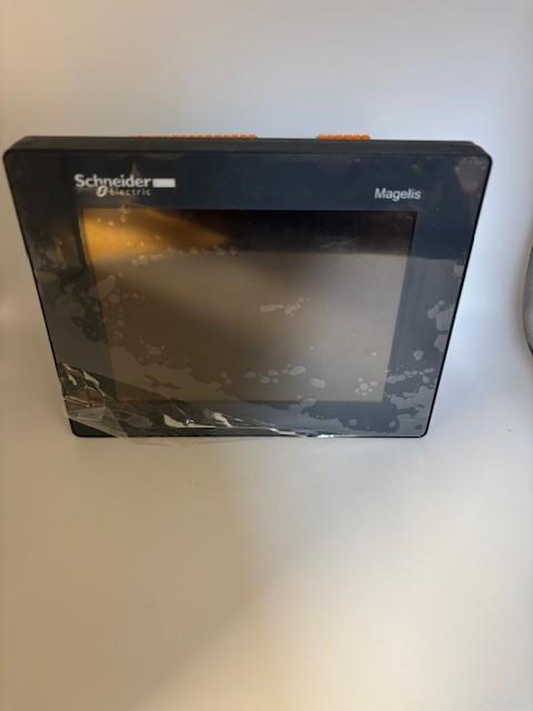5â€7 color touch controller panel - Dig 8 inputs/8 outputs +Ana 4 In/2 Out