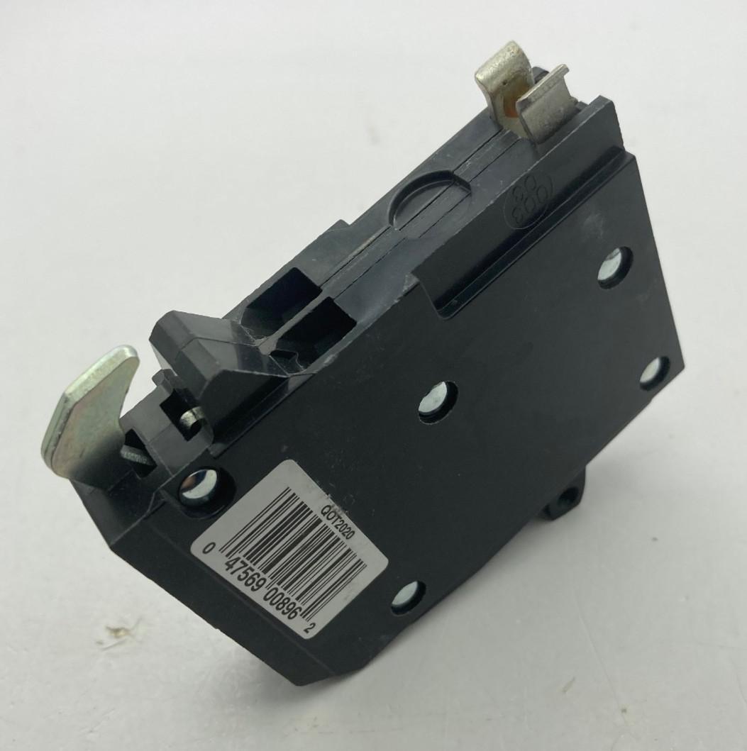 Tandem mini circuit breaker, QO, 2 x 1 pole at 20A, 120/240VAC, 10kA, plug in mount