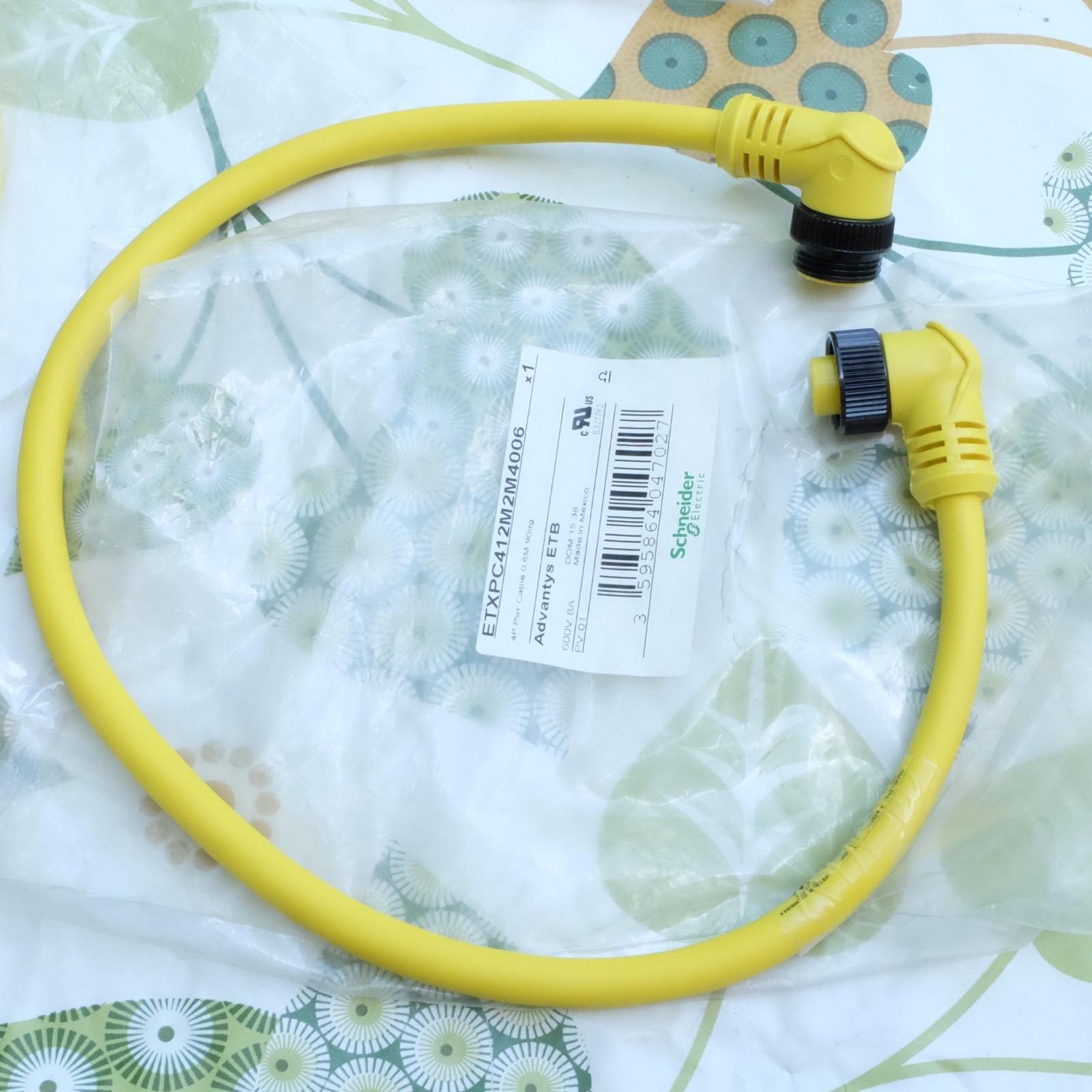 ETXPC412M2M4006 Advantys ETB Cable 4P Pwr 0.6m 90 degré.