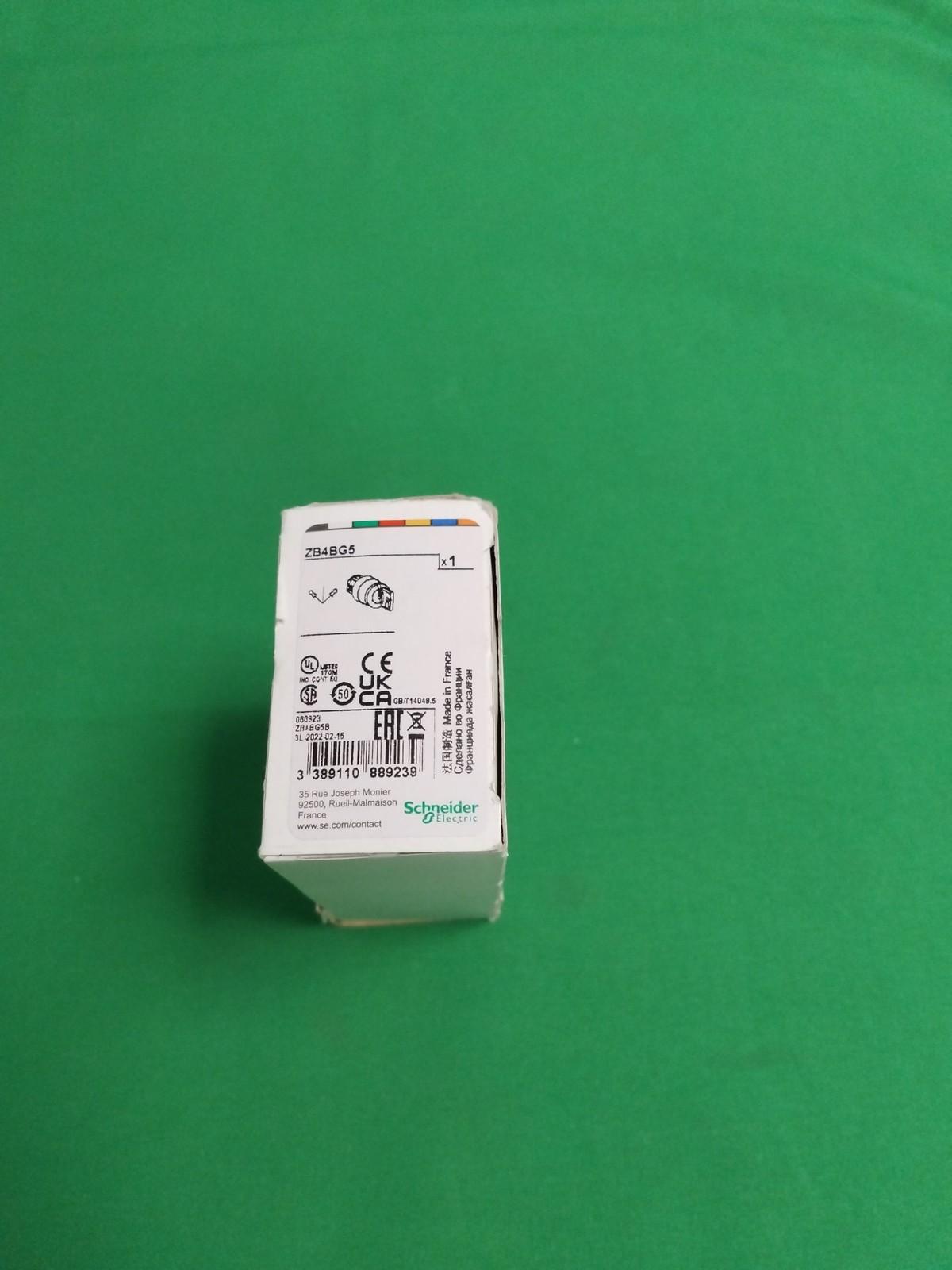 Head for key selector switch, Harmony XB4, metal, black, 22mm, key 455,3 positions, stay put
