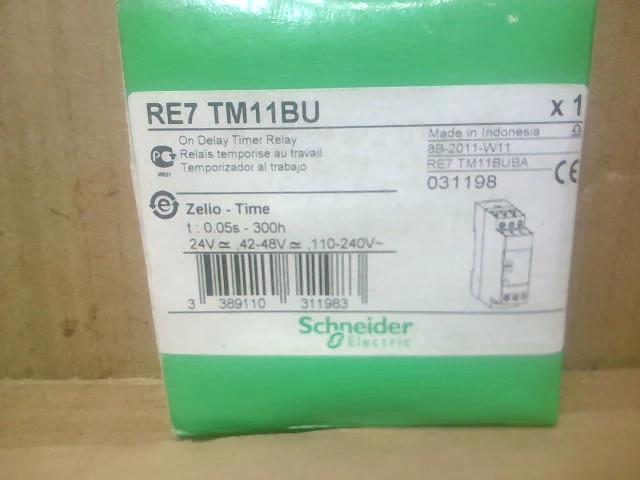 Zelio Temps RE7TM11BU Sur Retard Minuteur Relais 0.05s-300h)